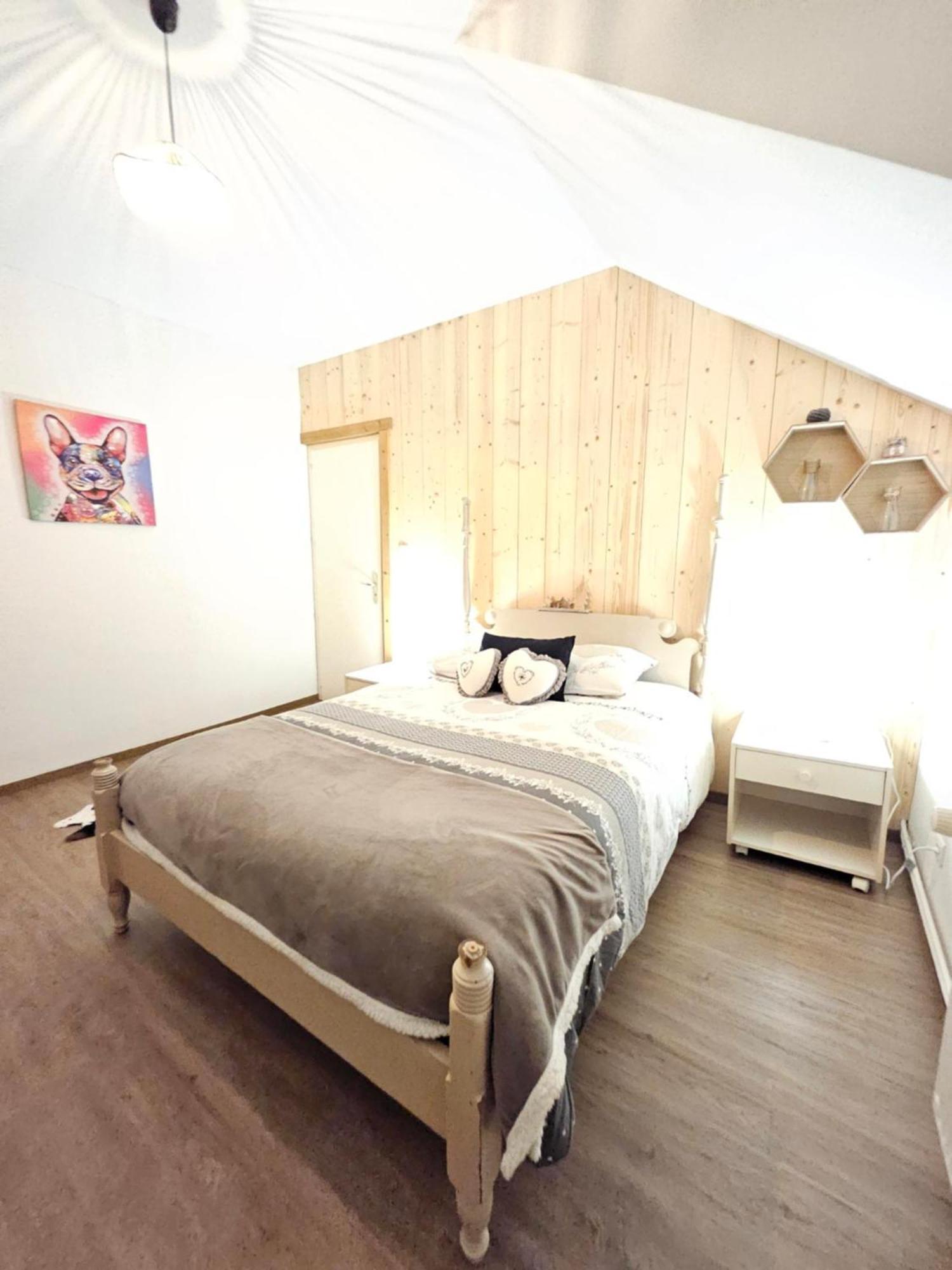 ונטרון Gite Eglantine 2 A 6 Personnes Avec Spa Et Salle De Jeux Dans La Residence מראה חיצוני תמונה